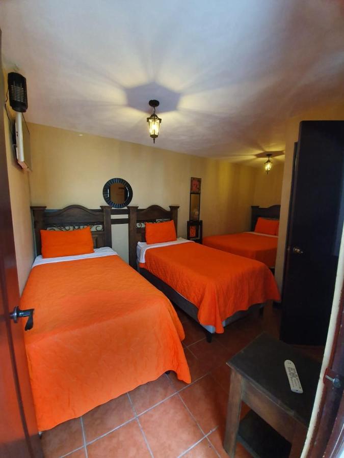 Hotel San Judas Tadeo Garden Antigua Bagian luar foto