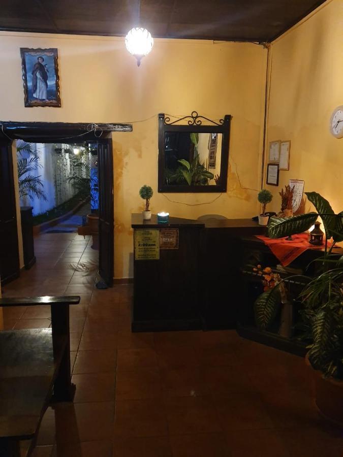 Hotel San Judas Tadeo Garden Antigua Bagian luar foto