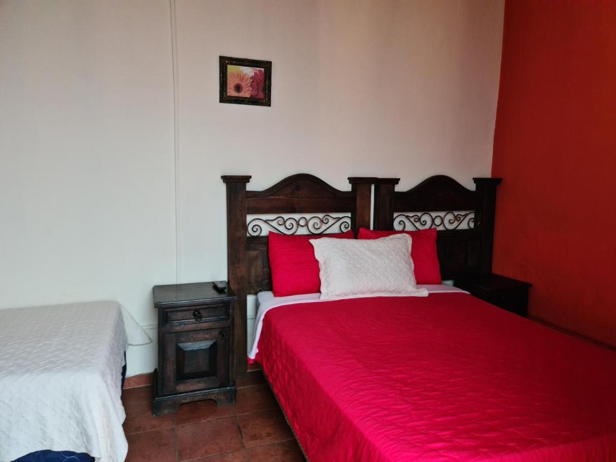 Hotel San Judas Tadeo Garden Antigua Bagian luar foto