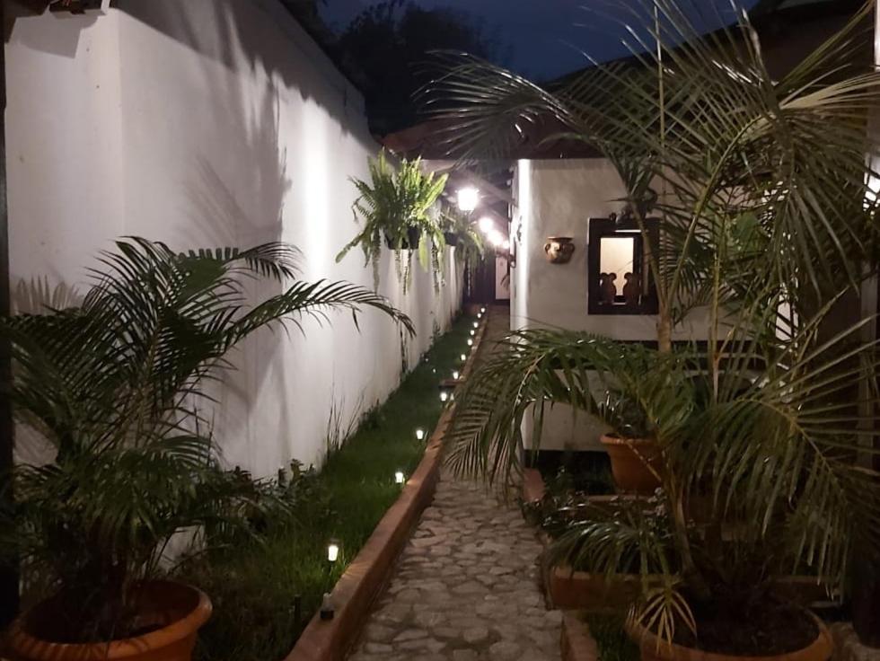 Hotel San Judas Tadeo Garden Antigua Bagian luar foto