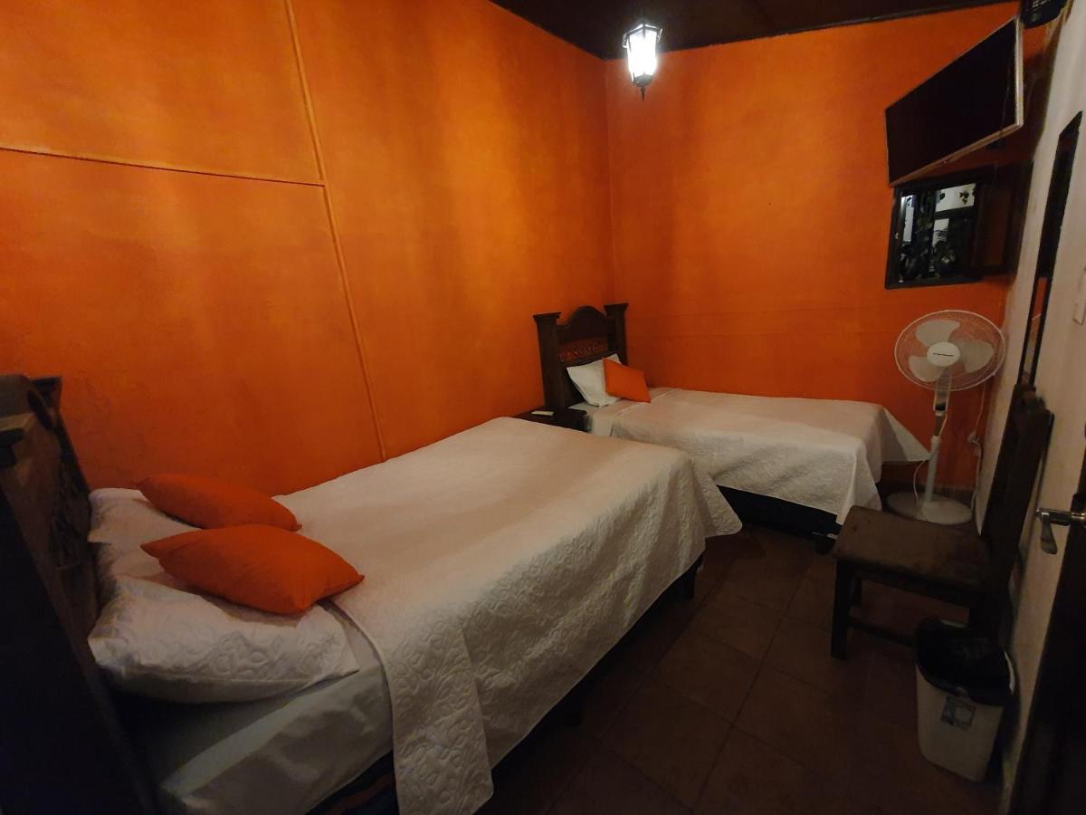 Hotel San Judas Tadeo Garden Antigua Bagian luar foto